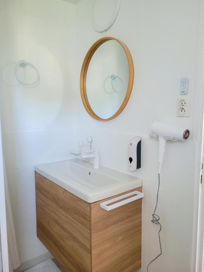 Chambre Climatisee Lit Double - Proche Tram & Centre Montpellier Exterior photo